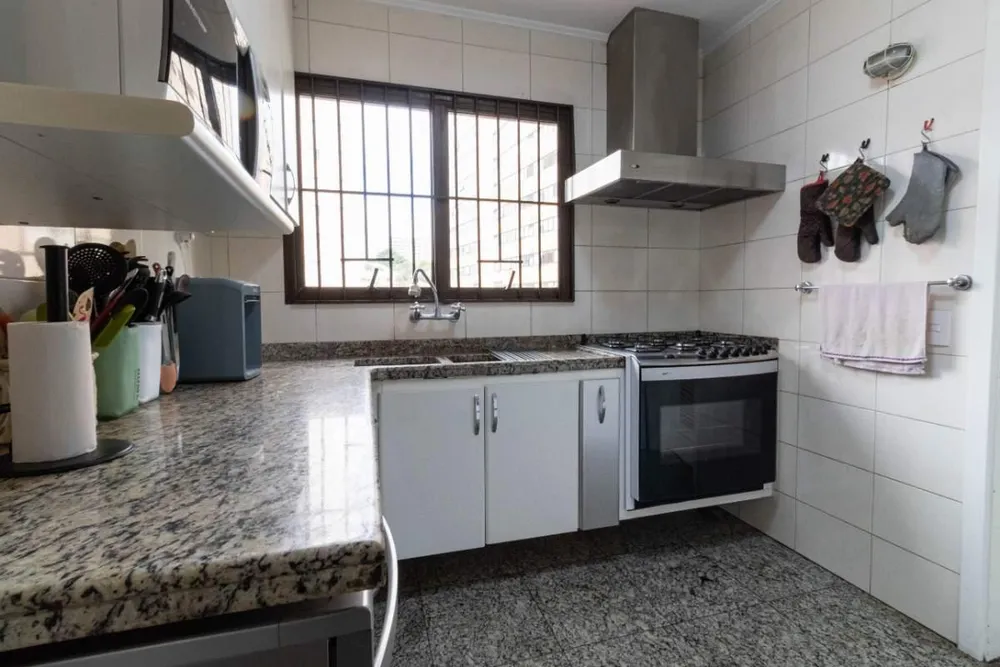Apartamento, 4 quartos, 223 m² - Foto 2