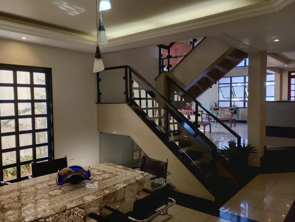 Casa, 5 quartos, 296 m² - Foto 4