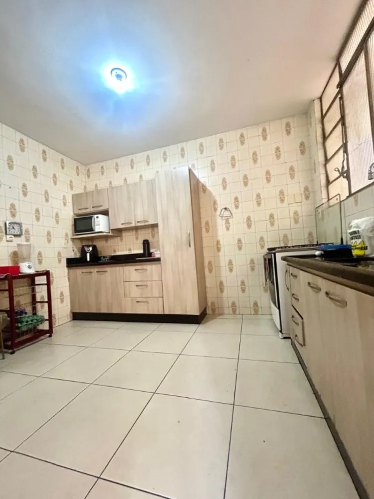 Casa, 5 quartos, 240 m² - Foto 6