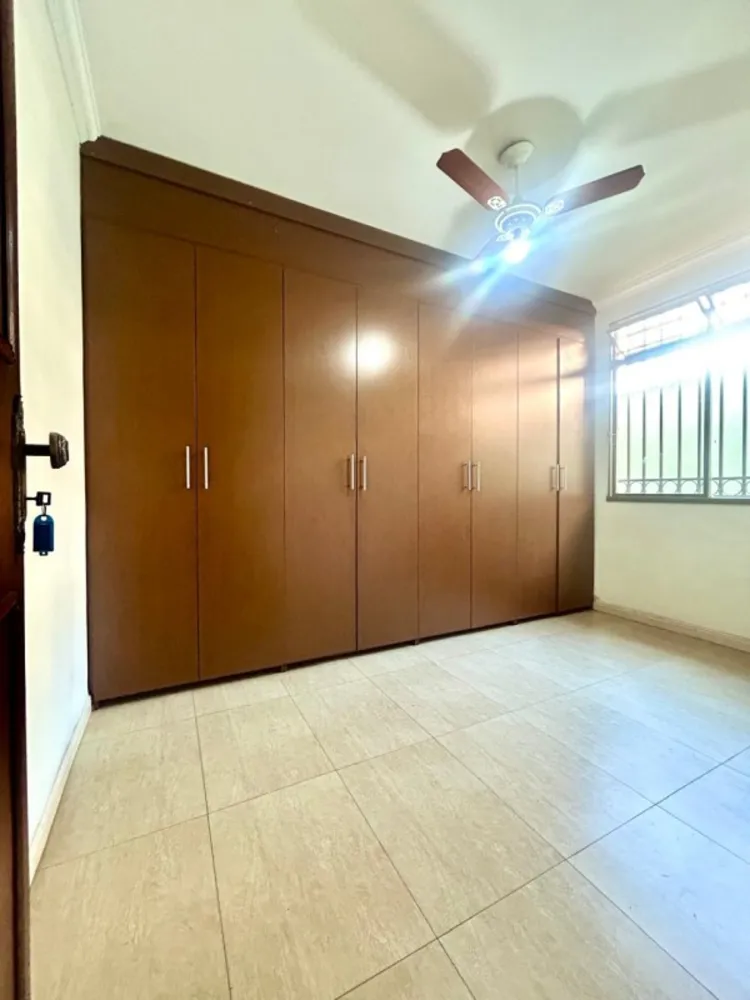 Casa, 5 quartos, 240 m² - Foto 6