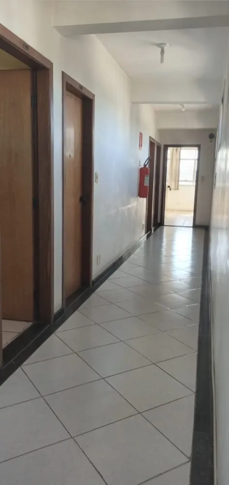 Sala-Conjunto, 250 m² - Foto 1