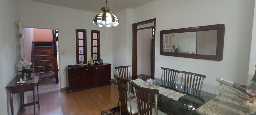 Chácara à venda com 4 quartos, 300m² - Foto 4