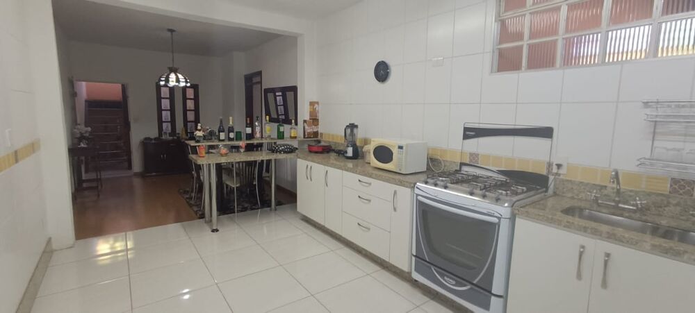 Chácara à venda com 4 quartos, 300m² - Foto 5