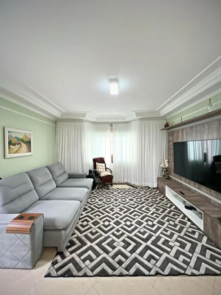 Casa, 3 quartos, 198 m² - Foto 1