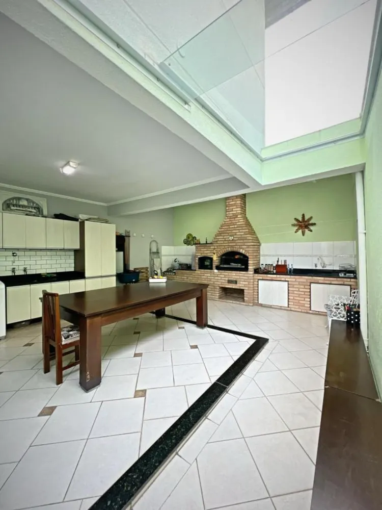 Casa, 3 quartos, 198 m² - Foto 3