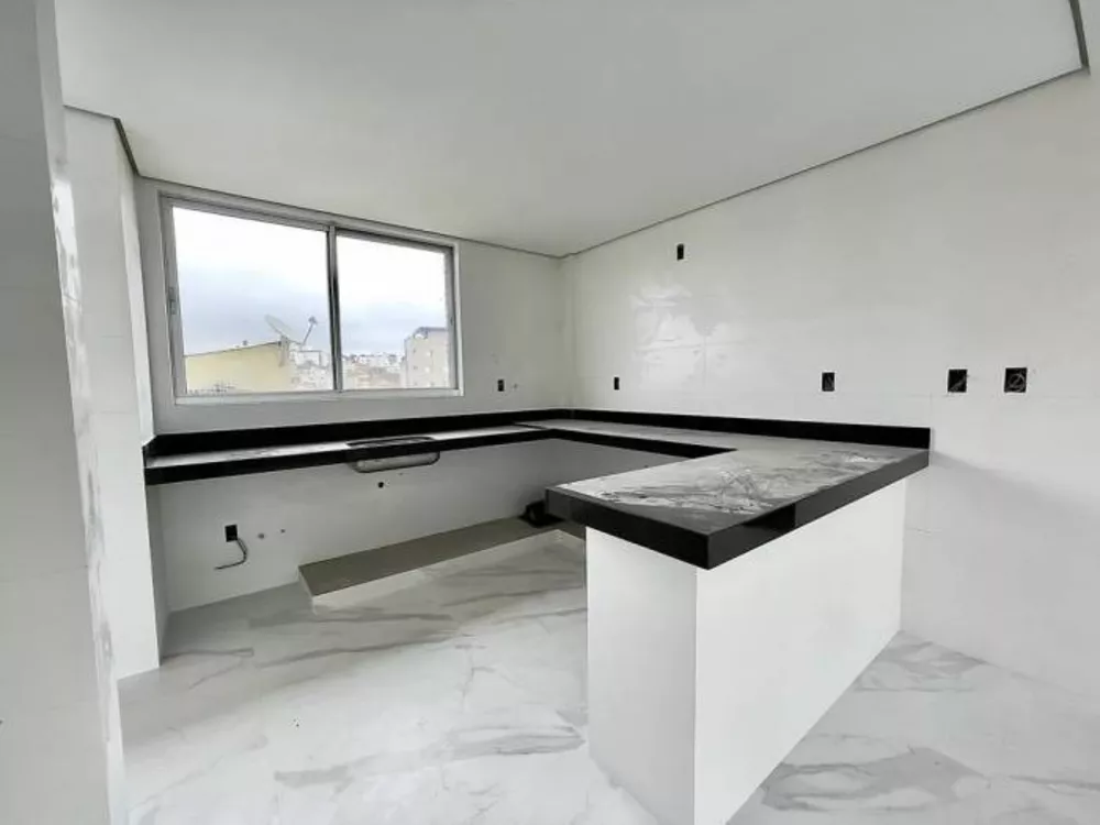 Apartamento à venda com 4 quartos, 135m² - Foto 16