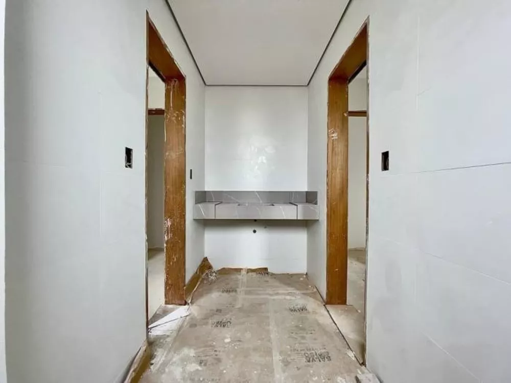 Apartamento à venda com 4 quartos, 135m² - Foto 22