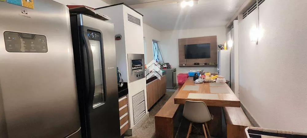 Apartamento à venda com 3 quartos - Foto 1