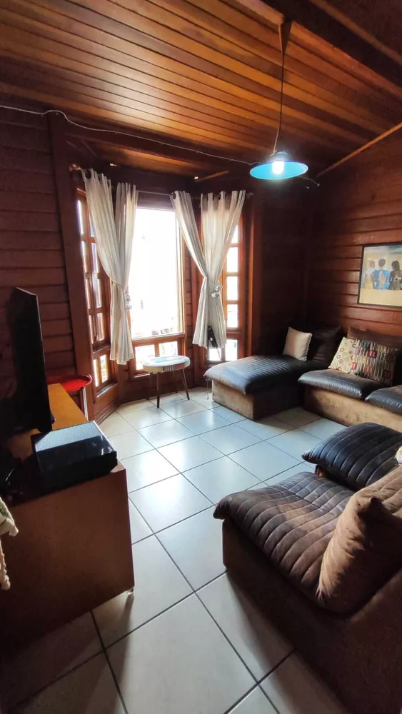 Casa à venda com 3 quartos, 360m² - Foto 16