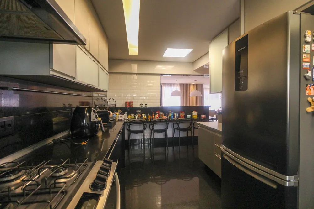Apartamento, 4 quartos, 222 m² - Foto 2