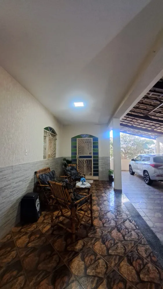 Casa, 5 quartos, 317 m² - Foto 2