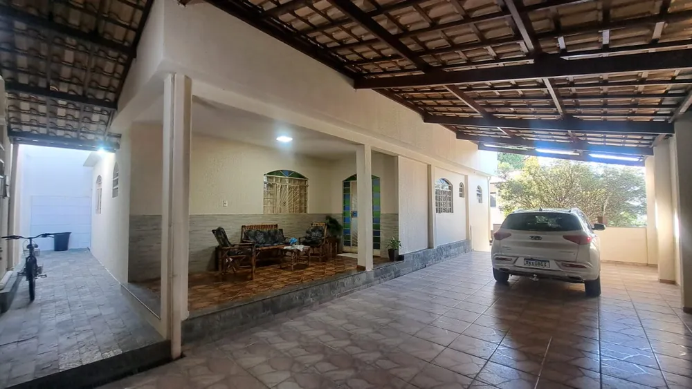 Casa, 5 quartos, 317 m² - Foto 1