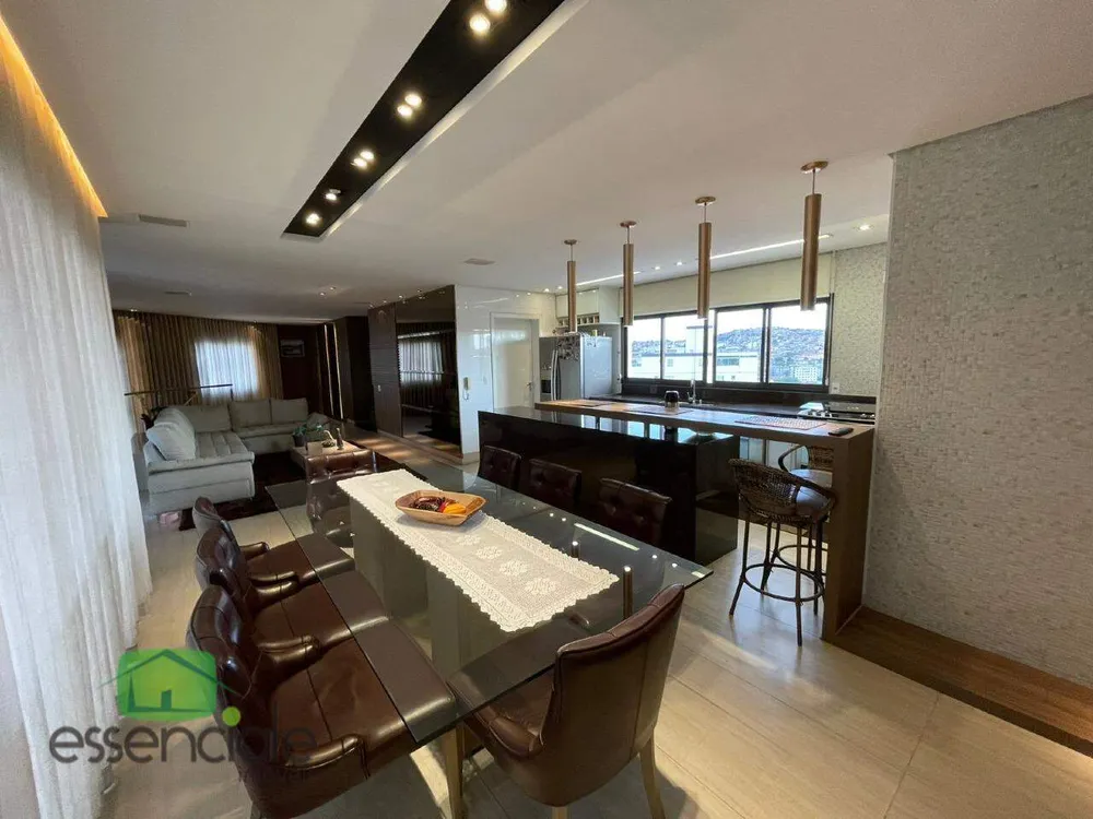 Cobertura, 3 quartos, 300 m² - Foto 2