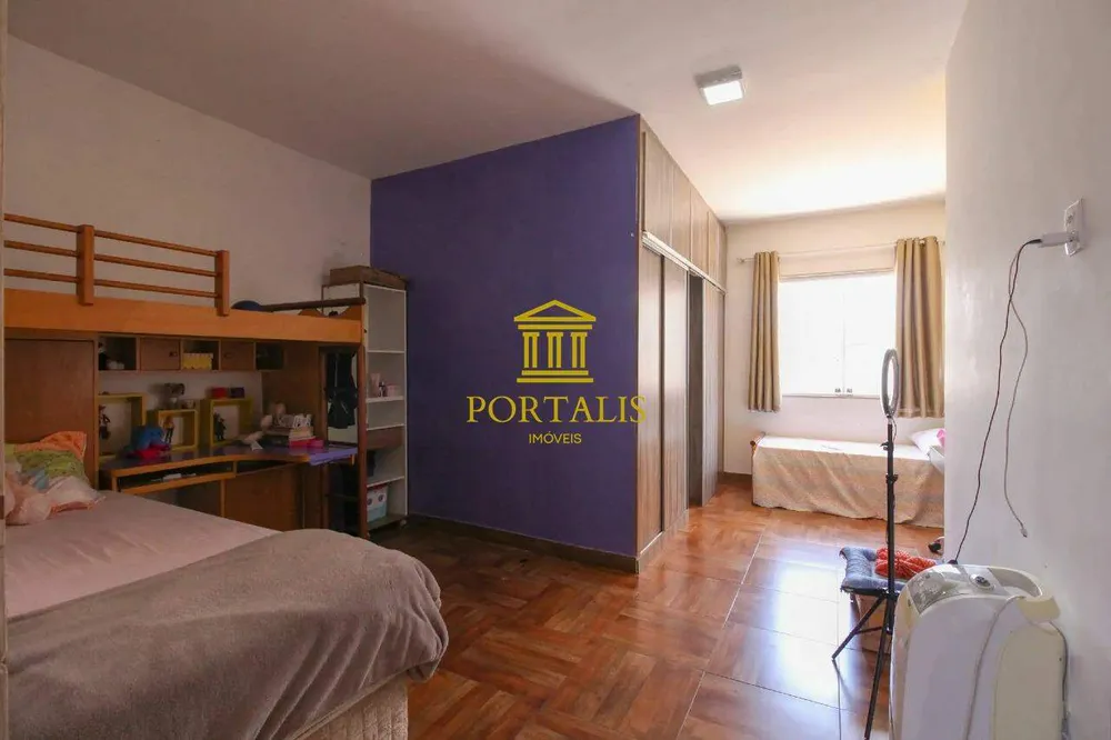 Casa, 6 quartos, 280 m² - Foto 11