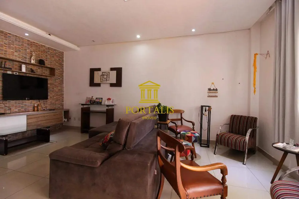 Casa, 6 quartos, 280 m² - Foto 4