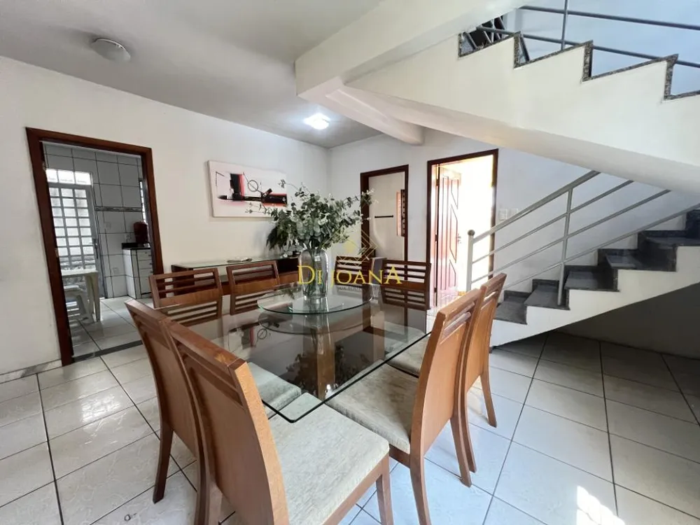 Casa, 5 quartos, 360 m² - Foto 1