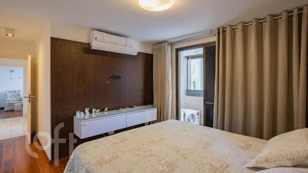 Apartamento à venda com 3 quartos, 120m² - Foto 11