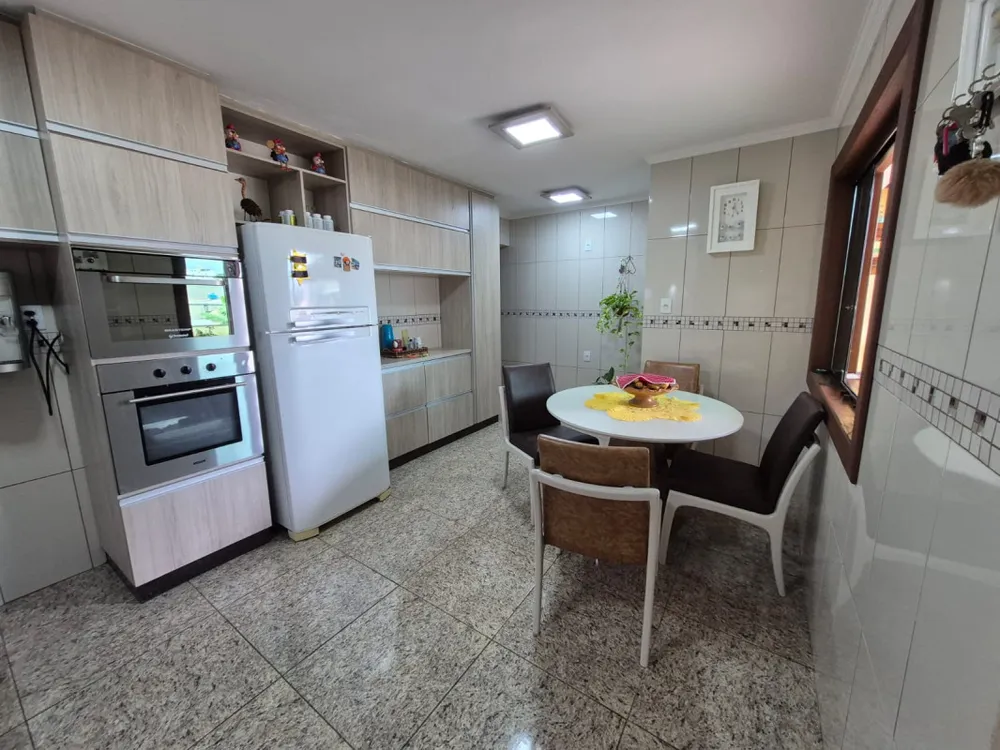 Casa, 3 quartos, 360 m² - Foto 3