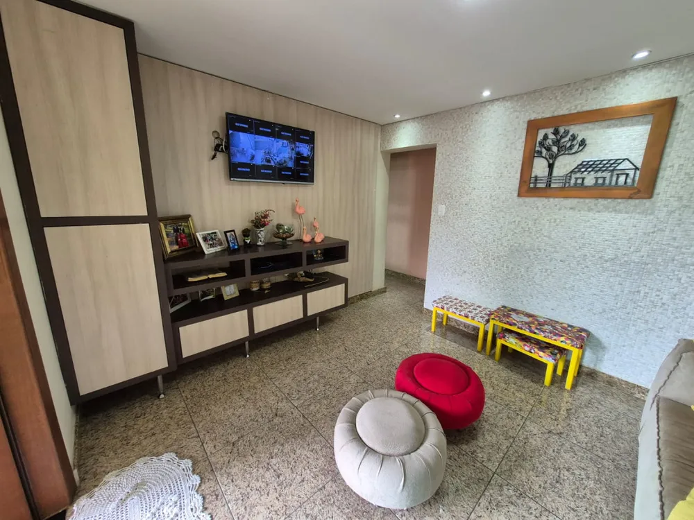 Casa, 3 quartos, 360 m² - Foto 1