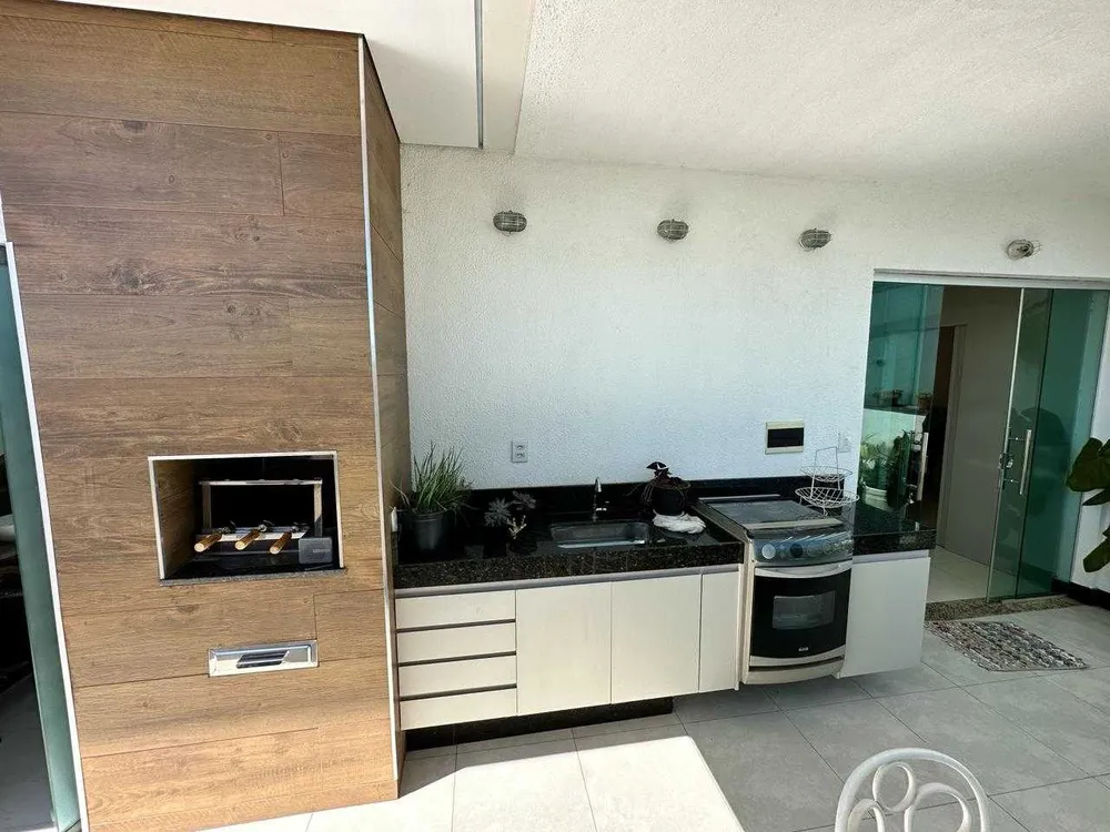 Cobertura, 3 quartos, 180 m² - Foto 2