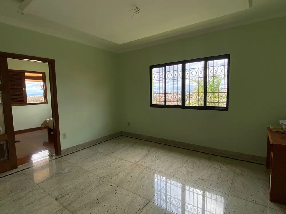 Casa, 4 quartos, 261 m² - Foto 9