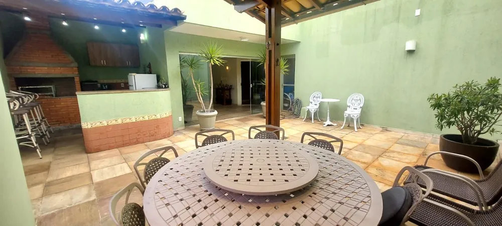 Apartamento, 3 quartos, 203 m² - Foto 1