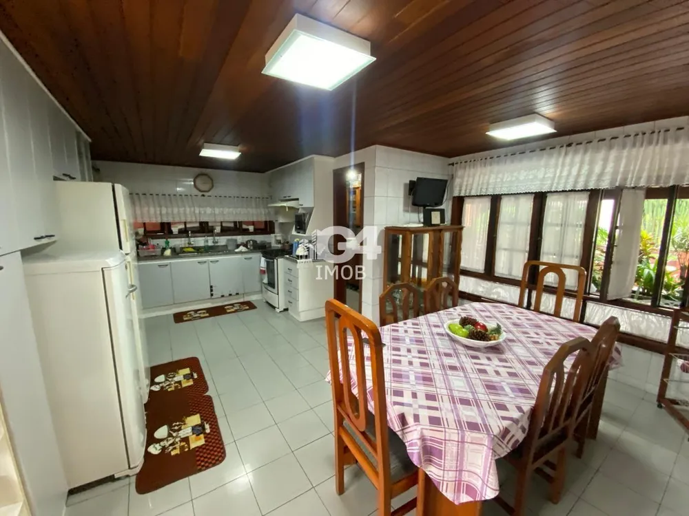 Casa, 4 quartos, 300 m² - Foto 18