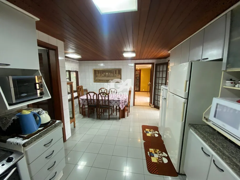 Casa, 4 quartos, 300 m² - Foto 17