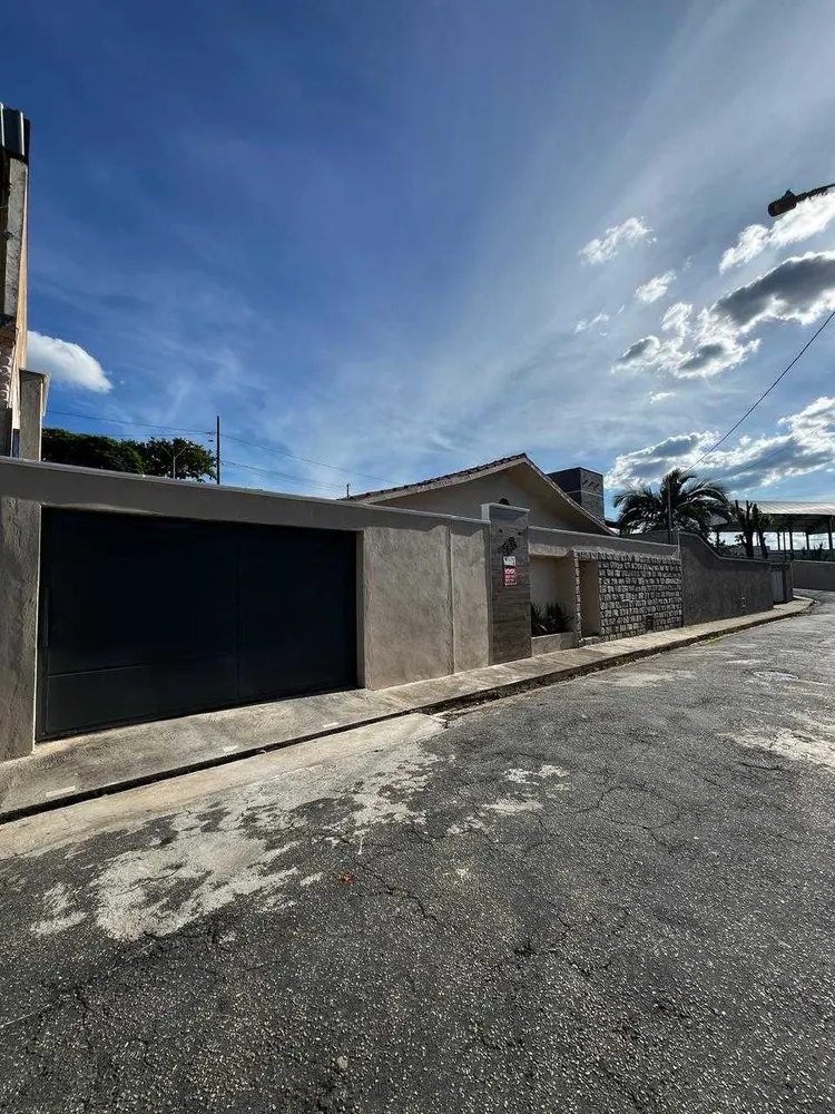 Casa, 4 quartos, 154 m² - Foto 2