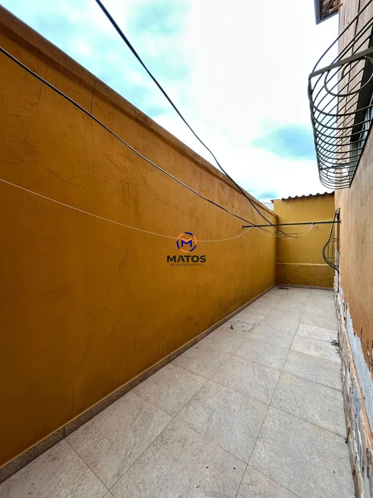 Casa, 4 quartos, 250 m² - Foto 2