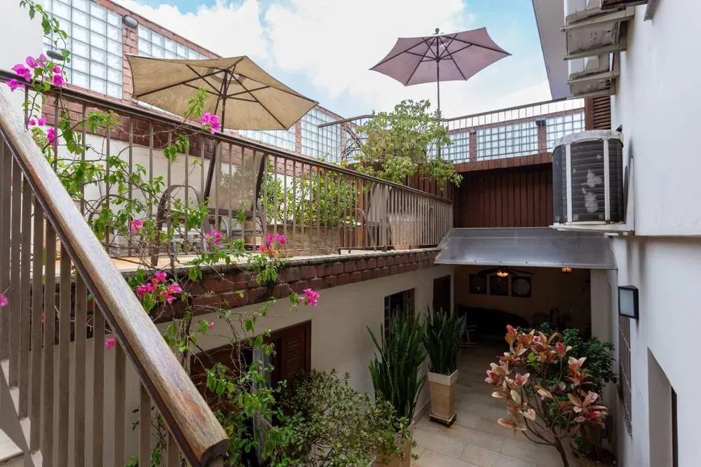 Casa, 4 quartos, 263 m² - Foto 3