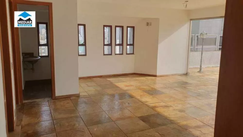 Cobertura à venda com 4 quartos, 336m² - Foto 2