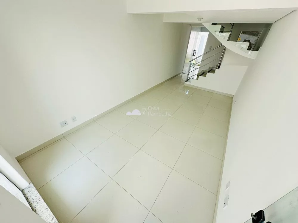 Casa à venda com 2 quartos, 68m² - Foto 4