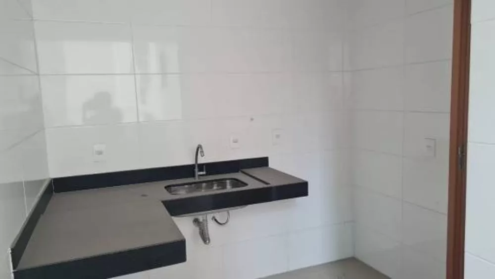 Apartamento à venda com 2 quartos, 65m² - Foto 4