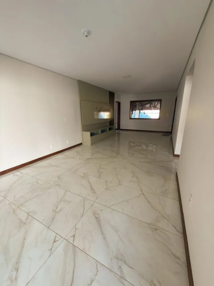 Casa, 3 quartos, 360 m² - Foto 2