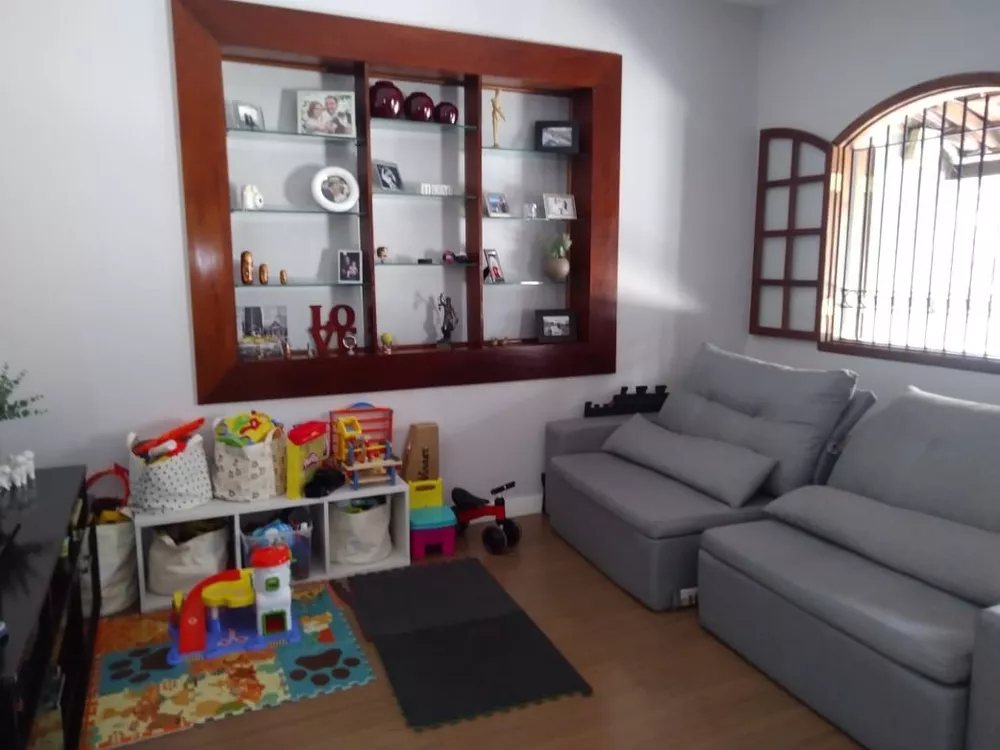 Casa à venda com 3 quartos, 158m² - Foto 2