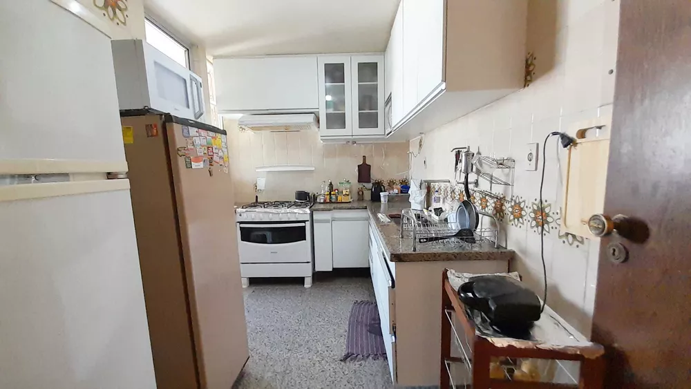 Apartamento à venda com 4 quartos, 180m² - Foto 7