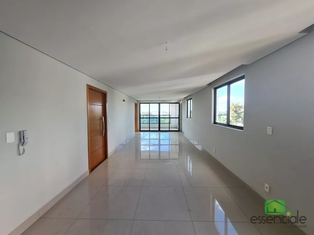 Apartamento à venda com 3 quartos, 192m² - Foto 3