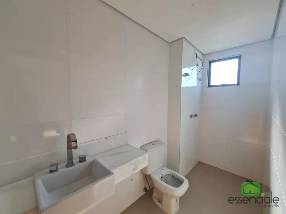 Apartamento à venda com 3 quartos, 192m² - Foto 6