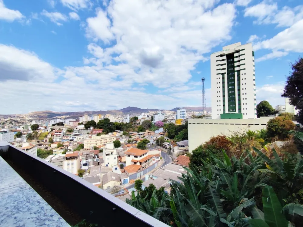 Cobertura, 3 quartos, 135 m² - Foto 2