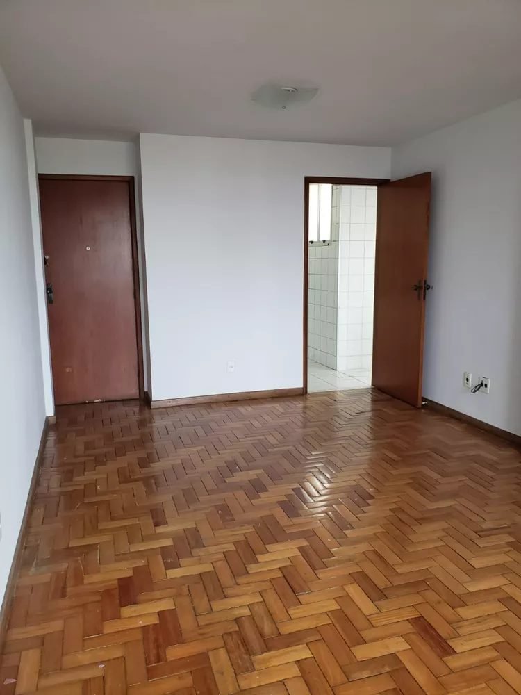 Apartamento à venda com 3 quartos, 82m² - Foto 8