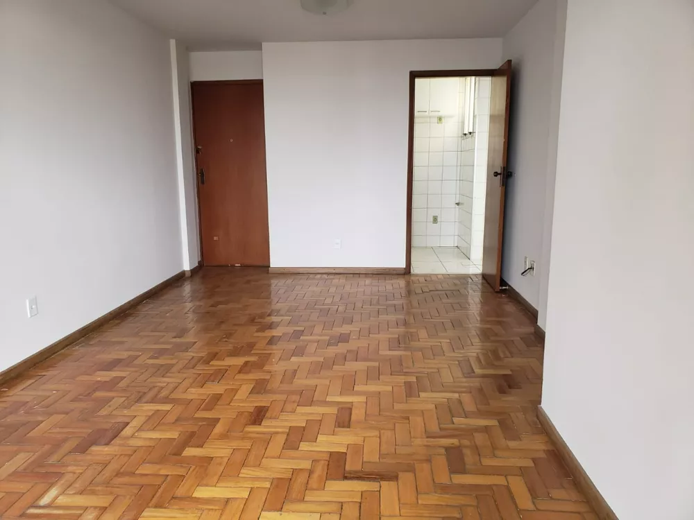 Apartamento à venda com 3 quartos, 82m² - Foto 1