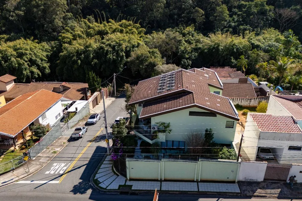 Casa, 4 quartos, 376 m² - Foto 2
