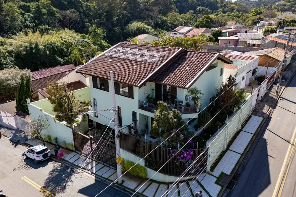Casa, 4 quartos, 376 m² - Foto 1