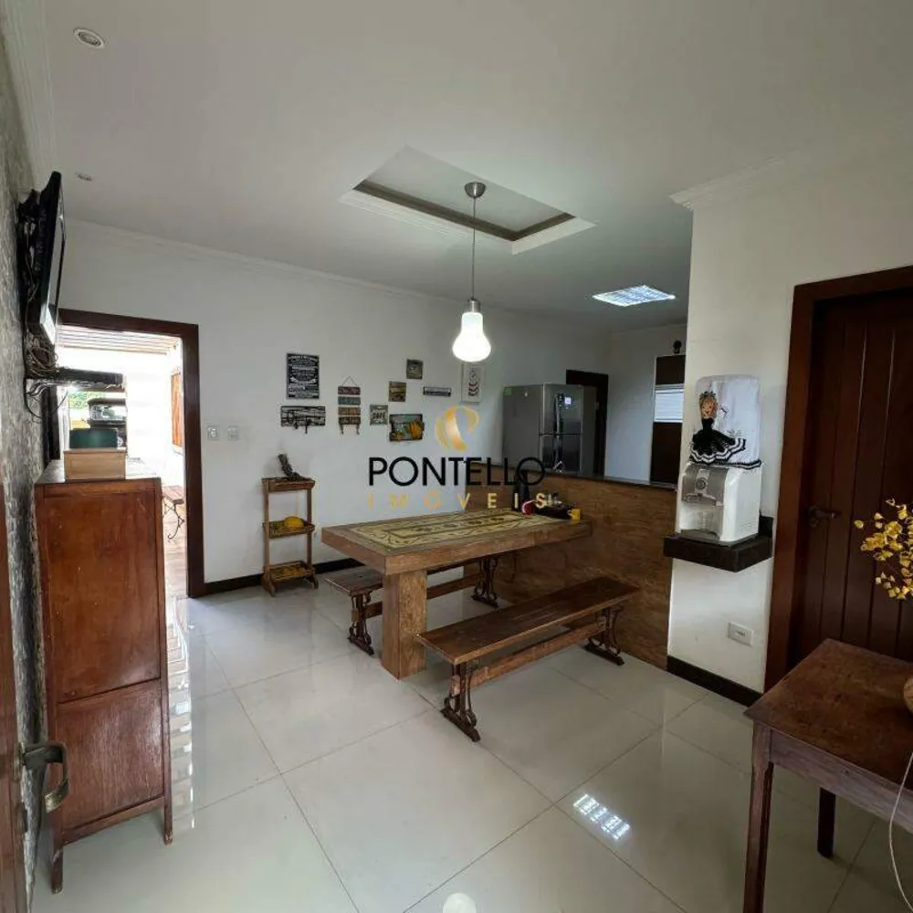 Casa, 3 quartos, 220 m² - Foto 4