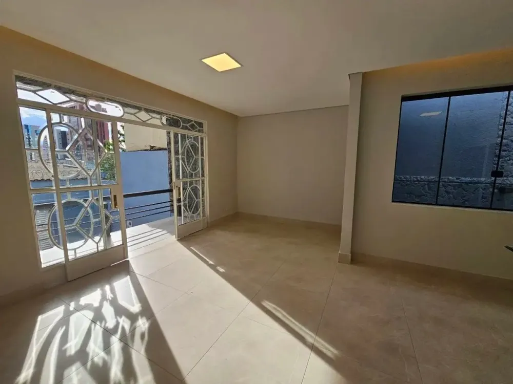 Casa, 3 quartos, 282 m² - Foto 5