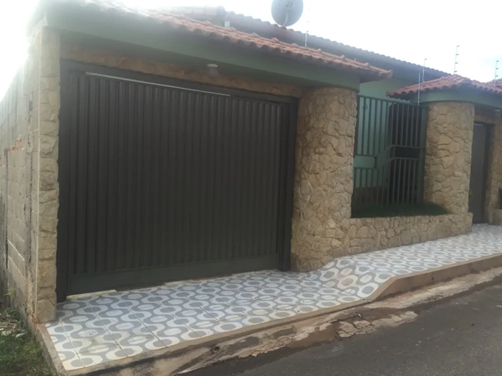 Casa, 6 quartos, 200 m² - Foto 1