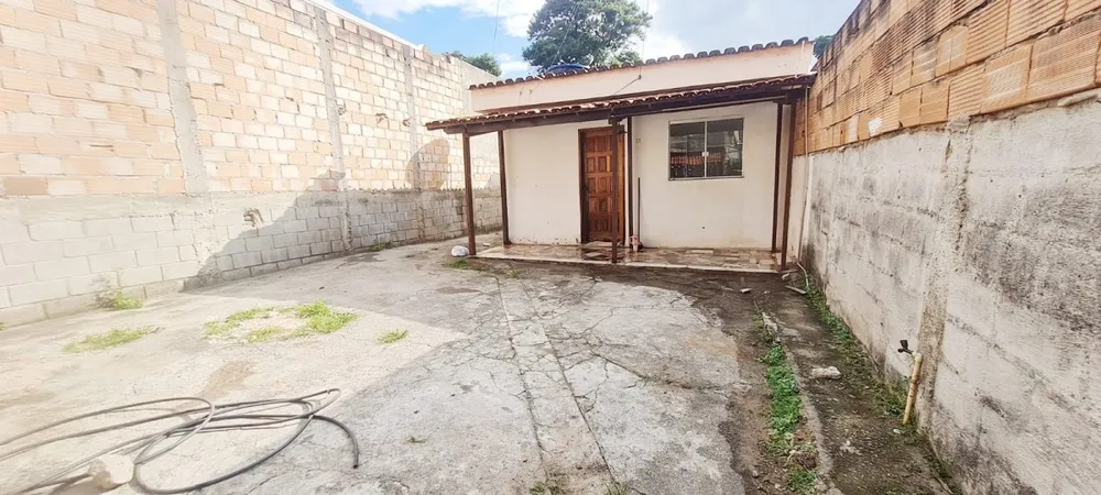 Casa, 2 quartos, 200 m² - Foto 1