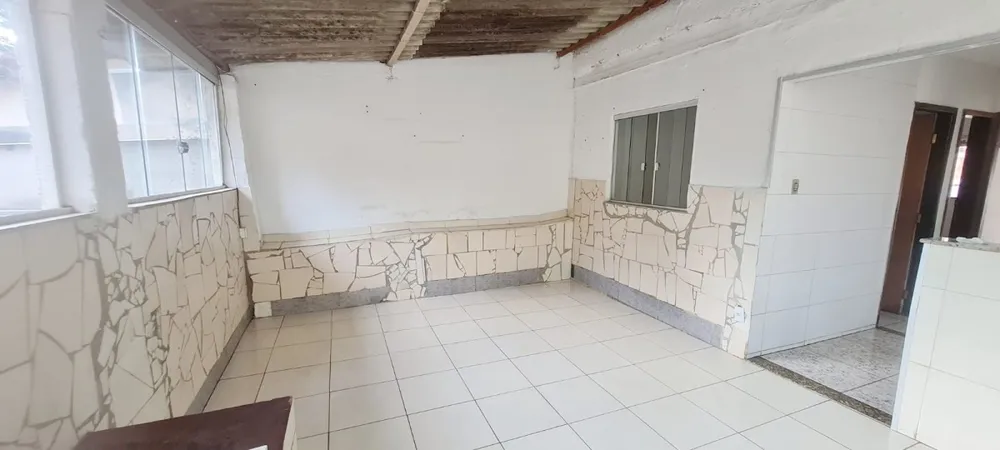 Casa, 2 quartos, 200 m² - Foto 2