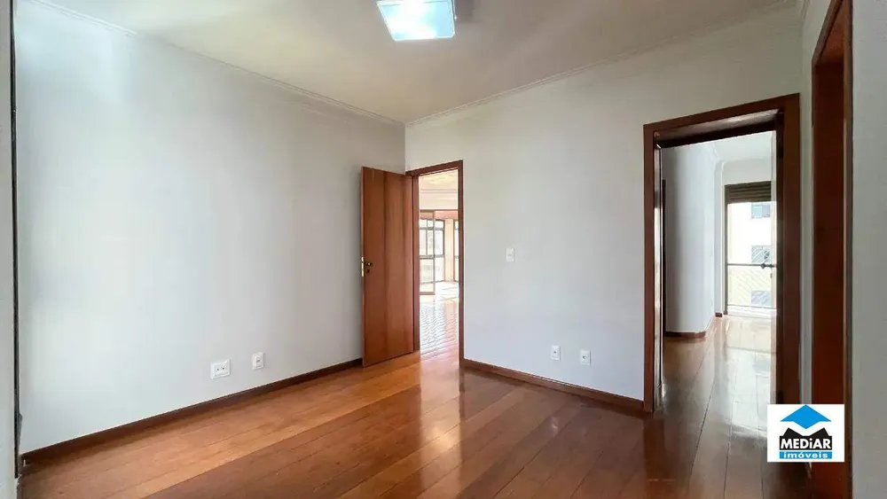 Apartamento, 4 quartos, 270 m² - Foto 2
